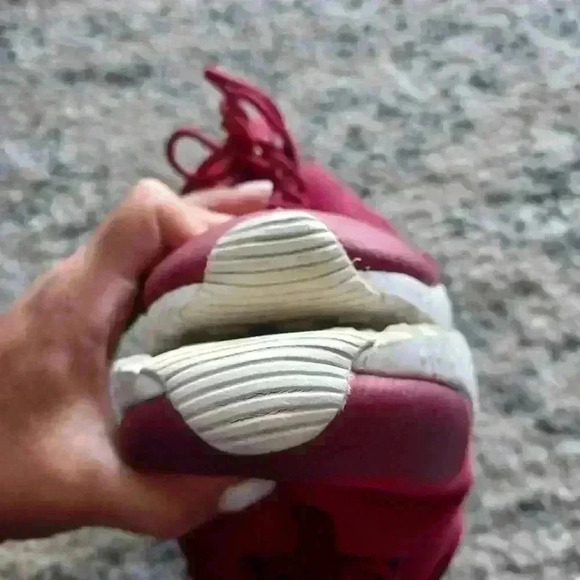 Nike Air Huarache Women's Run Ultra Bourdeux Sneaker 8.5 - Picture 13 of 14